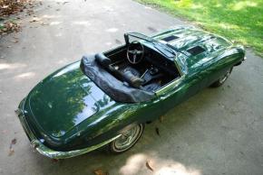 Jaguar E-Type photo