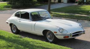 Jaguar E-Type photo