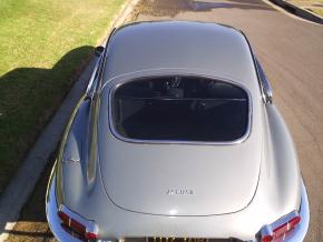 Jaguar E-Type photo