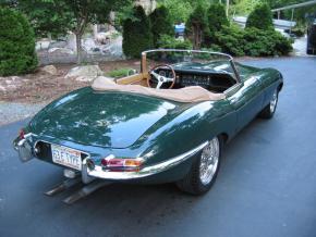 Jaguar E-Type photo