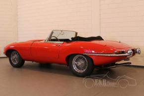 Jaguar E-Type photo