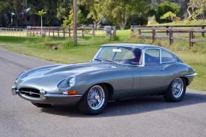 Jaguar E-Type photo