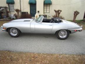 Jaguar E-Type photo