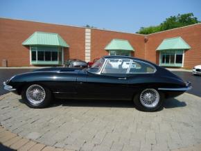 Jaguar E-Type photo