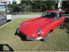 Jaguar E-Type photo