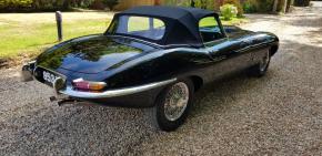 Jaguar E-Type photo