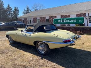 Jaguar E-Type photo