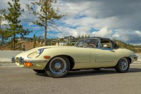 Jaguar E-Type photo