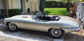 Jaguar E-Type photo