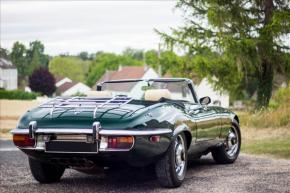 Jaguar E-Type photo