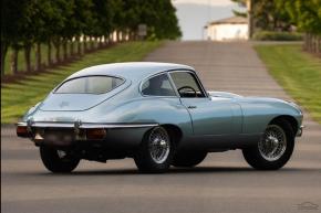 Jaguar E-Type photo