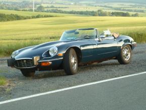 Jaguar E-Type photo