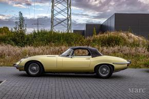 Jaguar E-Type photo