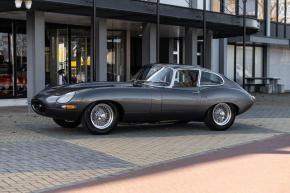 Jaguar E-Type photo