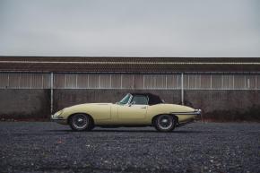 Jaguar E-Type photo