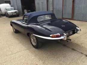 Jaguar E-Type photo