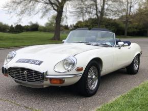 Jaguar E-Type photo