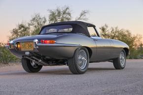 Jaguar E-Type photo