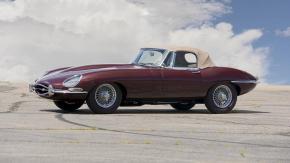 Jaguar E-Type photo