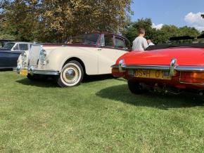 Jaguar E-Type photo