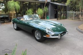 Jaguar E-Type photo