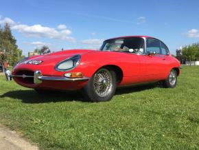 Jaguar E-Type photo