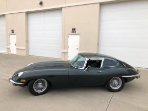 Jaguar E-Type photo