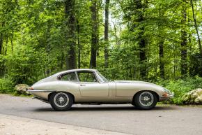 Jaguar E-Type photo