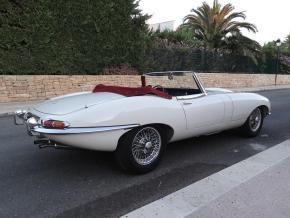 Jaguar E-Type photo