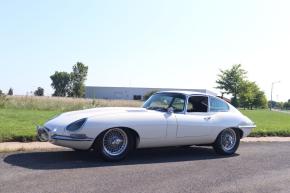 Jaguar E-Type photo