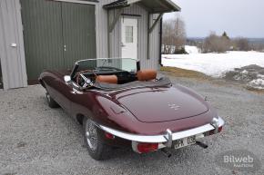 Jaguar E-Type photo