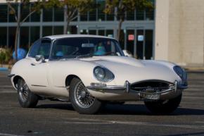 Jaguar E-Type photo