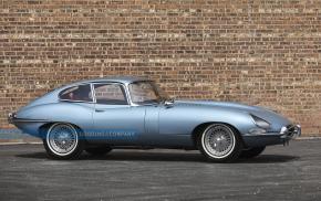 Jaguar E-Type photo