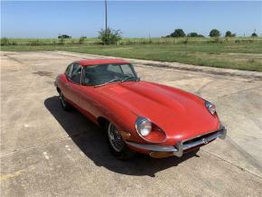 Jaguar E-Type photo