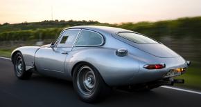 Jaguar E-Type photo