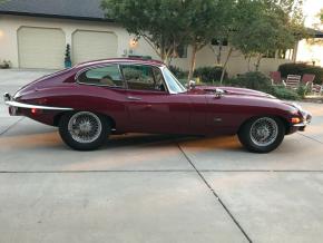 Jaguar E-Type photo