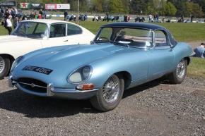 Jaguar E-Type photo