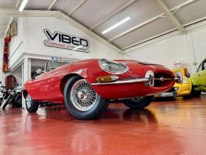 Jaguar E-Type photo