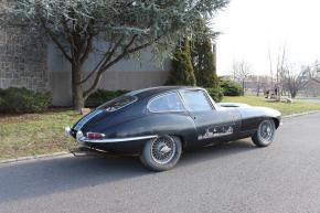 Jaguar E-Type photo