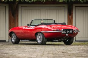 Jaguar E-Type photo