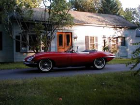 Jaguar E-Type photo