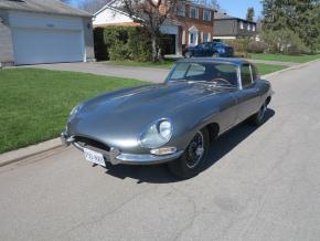 Jaguar E-Type photo