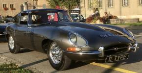 Jaguar E-Type photo