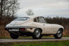 Jaguar E-Type photo