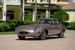 Jaguar E-Type photo