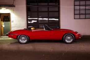 Jaguar E-Type photo