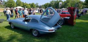 Jaguar E-Type photo