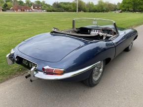 Jaguar E-Type photo