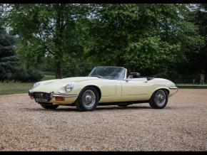 Jaguar E-Type photo