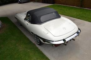 Jaguar E-Type photo